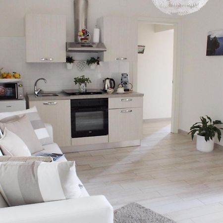 Vesuvio House Appartamento Indipendente E Centrale 圣安吉洛 外观 照片