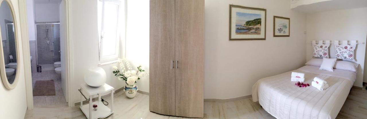 Vesuvio House Appartamento Indipendente E Centrale 圣安吉洛 外观 照片