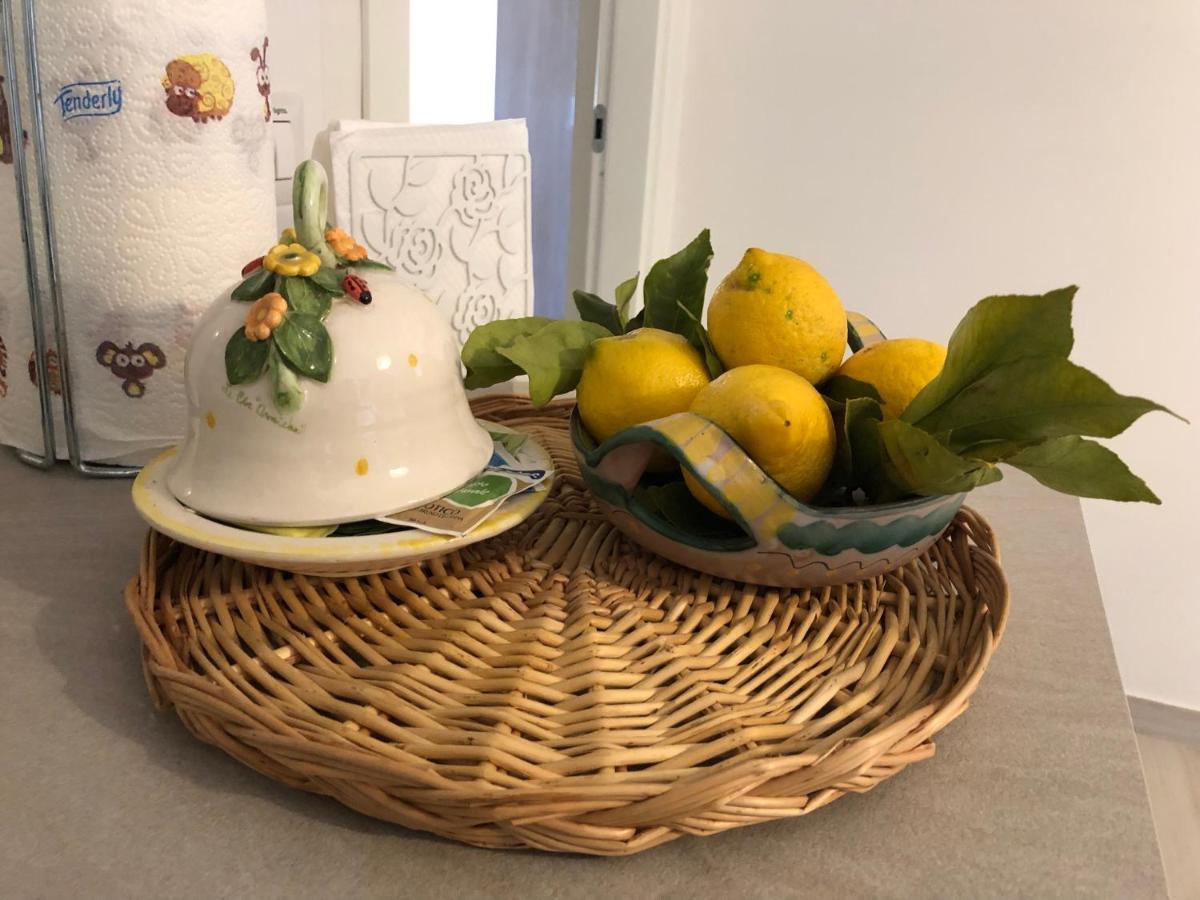 Vesuvio House Appartamento Indipendente E Centrale 圣安吉洛 外观 照片