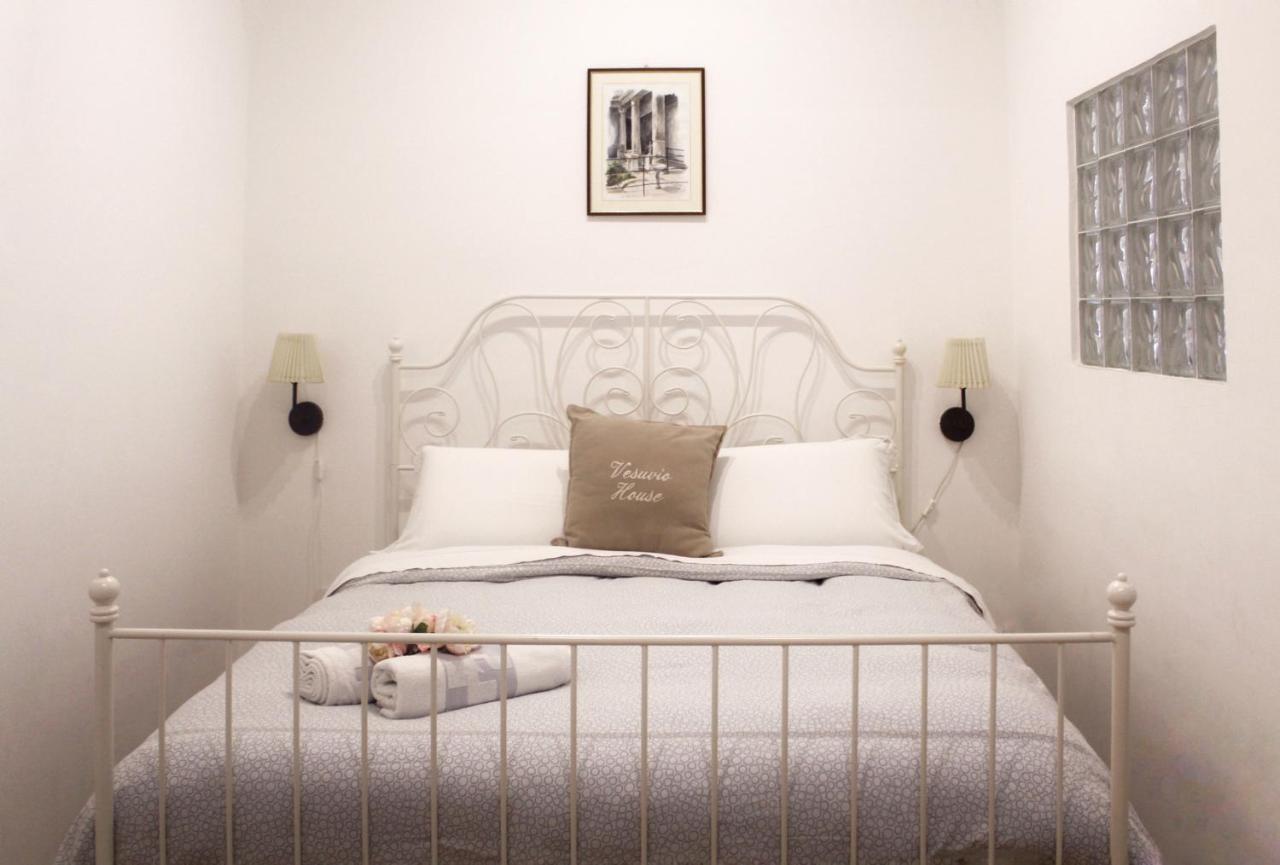 Vesuvio House Appartamento Indipendente E Centrale 圣安吉洛 外观 照片